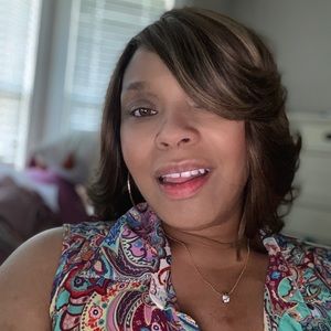 Meet your Posher, Robin